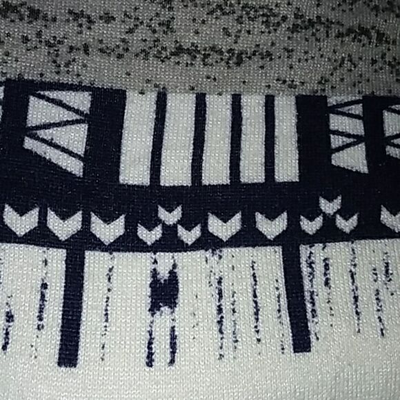 Cardigan - Picture 5 of 5